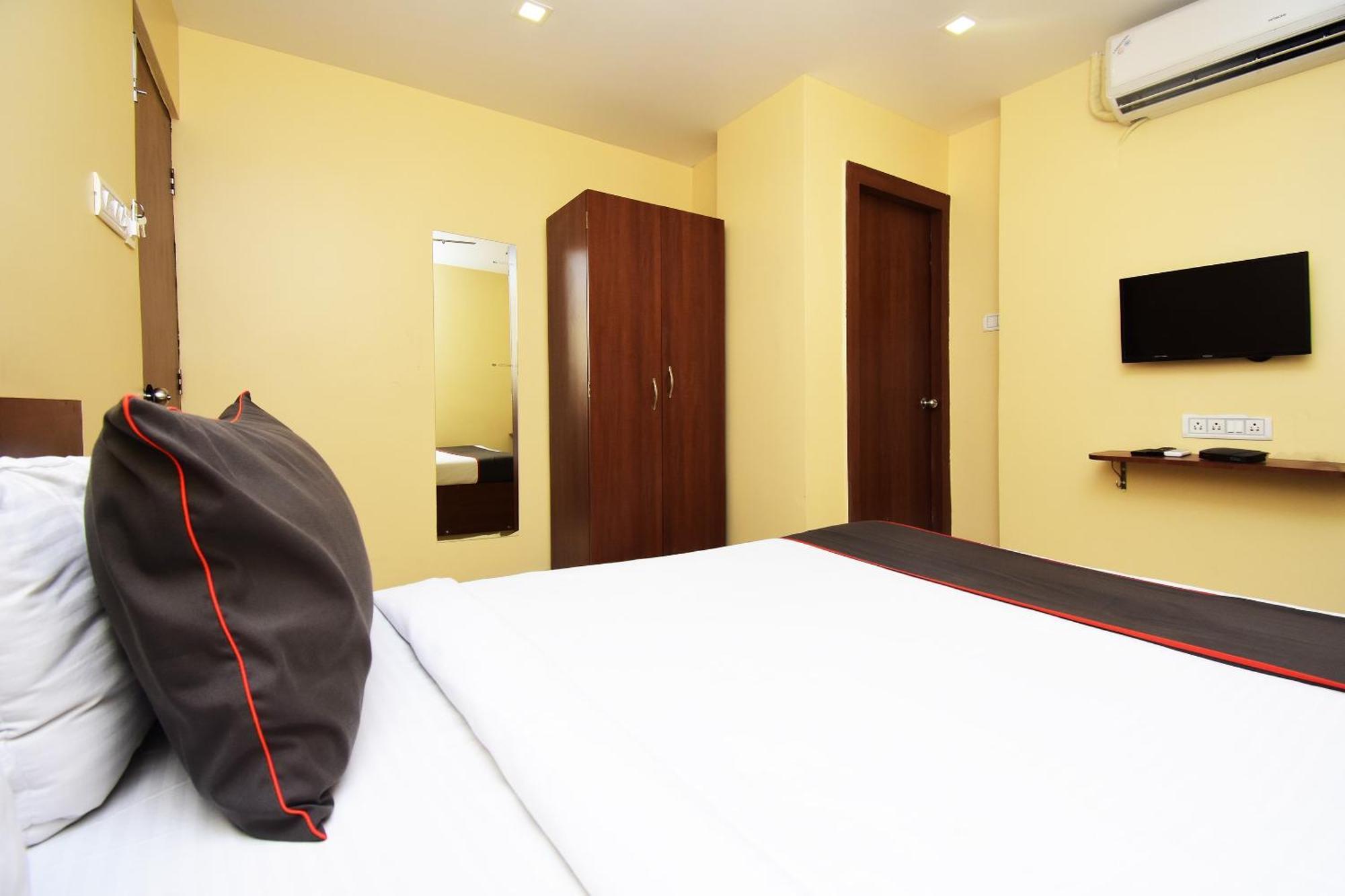 Готель Super Collection O Gokul Residency Near Emami City Dumdum Opposite Raja Palace Dam Dam Екстер'єр фото