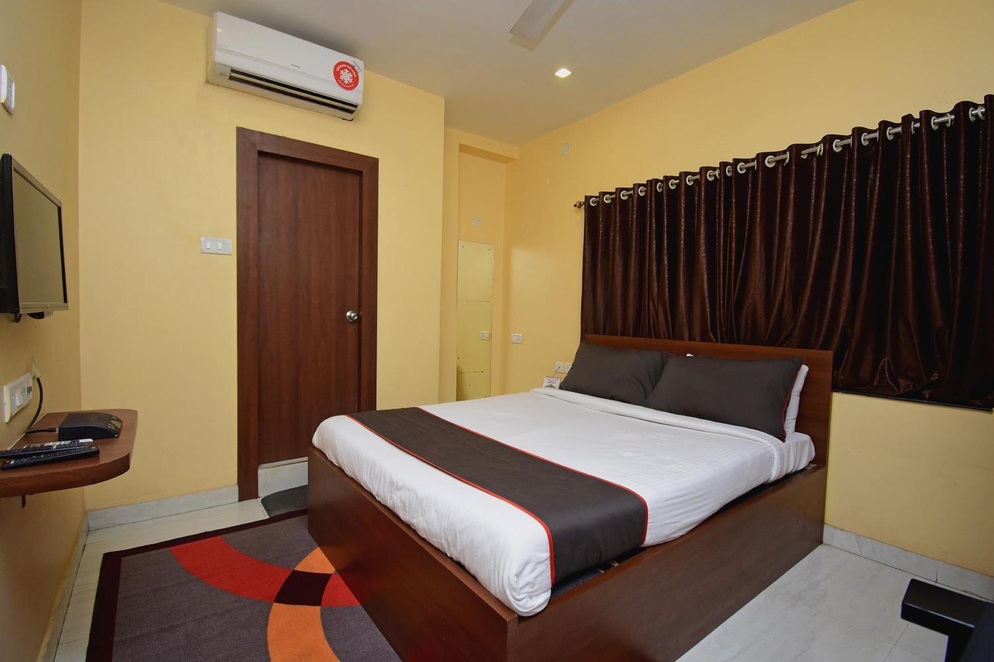 Готель Super Collection O Gokul Residency Near Emami City Dumdum Opposite Raja Palace Dam Dam Екстер'єр фото