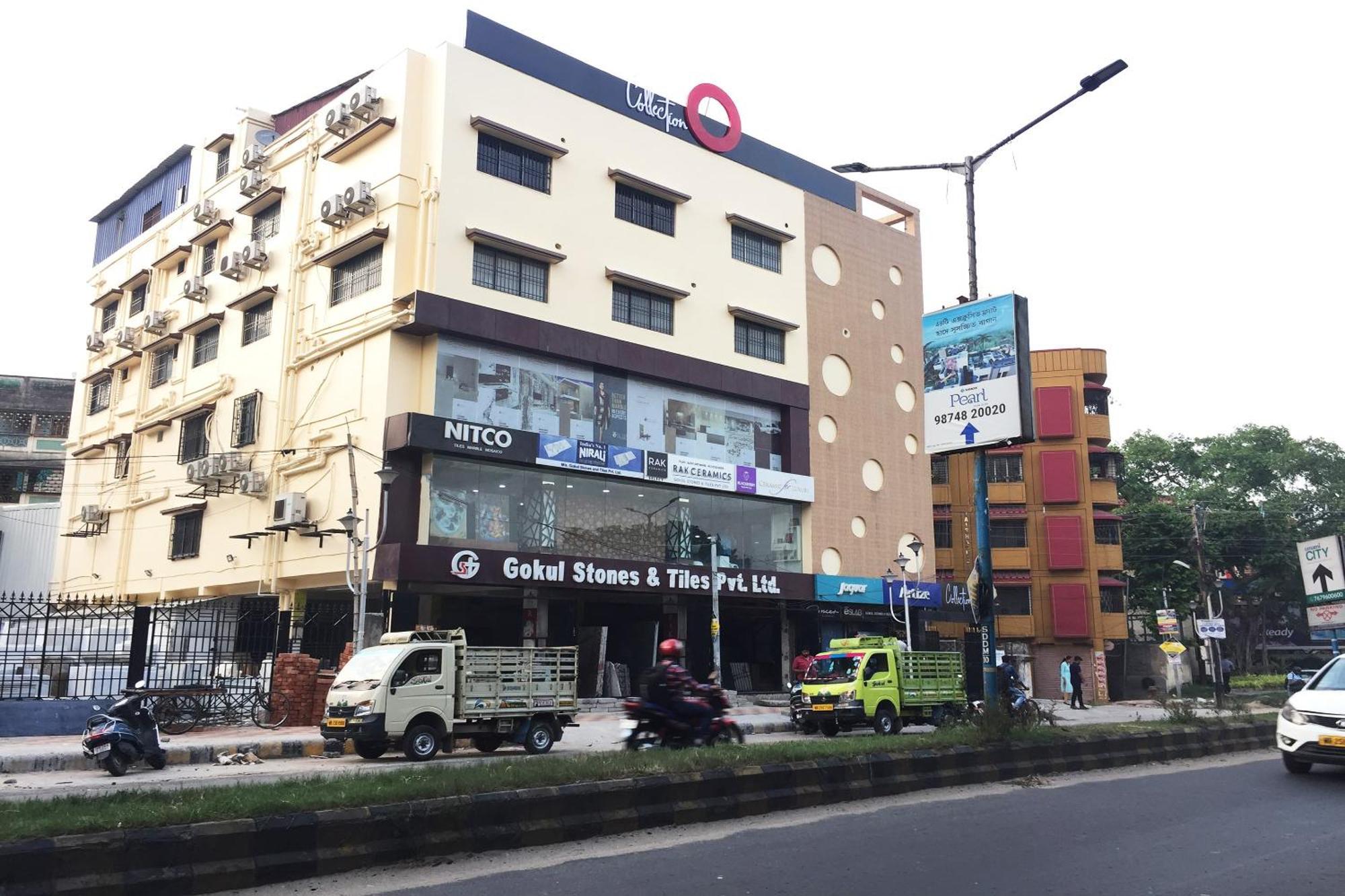 Готель Super Collection O Gokul Residency Near Emami City Dumdum Opposite Raja Palace Dam Dam Екстер'єр фото